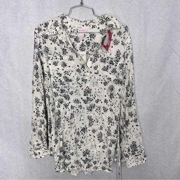 Isabel by Ingrid & Isabel Maternity medium Blouse  White Floral Long Sleeve Top - Picture 1 of 6